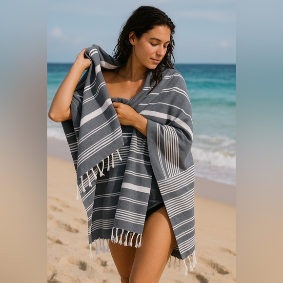 Turkish Beach Towel - 100 % Cotton - Peshtemal - Striped Gray and White - Picture 1 of 5